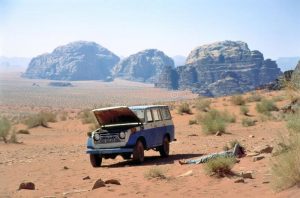 Broken-Down-Vehicle-In-Remote-Desert