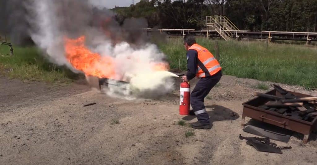 Hur du säkerställer din säkerhet när du använder en bränntunna
