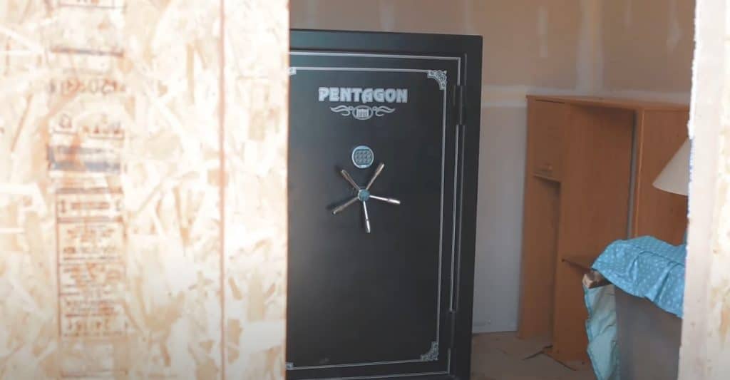 Best Fireproof Gun Safes With Solid Steel Construction And Locking Mechanism